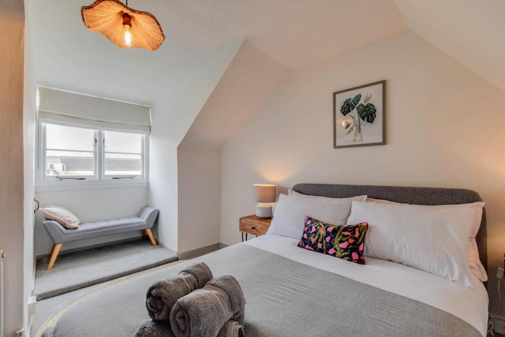 Cheerful 3 Bed Grade II Central Cottage Cirencester Exterior photo